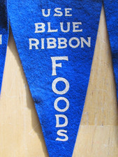 4 VTG STORE PENNANT 5 1/2