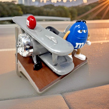 M&M’s World Blue M&M Character Silver Airplane Candy Dispenser 2018 Rare EUC picture