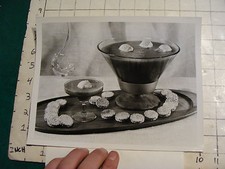vintage photo: NABISCO w info: BARONET CREME SANDWICH COOKIES in fruit soup picture