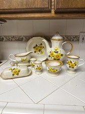 Mikasa Sunny Side Vintage Dish Set of 10 In Excellent Condition picture