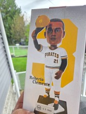 Roberto Clemente Pittsburgh Pirates #21 Bobblehead September 15 2026 New In Box picture
