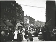 Street Market In London 's East End London England 1910s OLD PHOTO picture