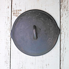 Vintage BSR Birmingham Stove & Range No. 8 Cast Iron Self-Basting Lid 10⅝