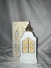 VINTAGE Avon Armoire Decanter Field Flowers Foaming Bath Oil 5 FL. OZ. picture