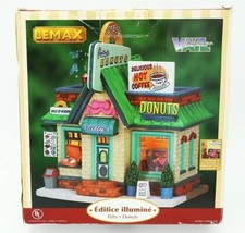 LEMAX CHRISTMAS VILLAGE PATTYS DONUTS ILLUMINATED BUILDING 2007 RETIRED  picture
