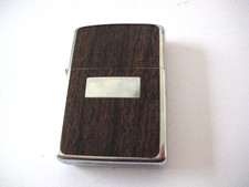 VINTAGE 1975 ZIPPO LIGHTER - WOOD GRAIN & CHROME GOOD USED CONDITION picture