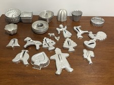 Vintage Aluminum Cookie Cutter and Mini Baking Pan Lot Of 28 picture