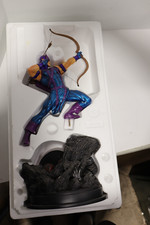HAWKEYE Bowen Designs Full Size Statue 2006 Marvel  Open Box Displayed picture
