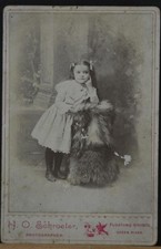 Antique CDV Photo of Female Child H.O. Schroeter Floating Studio Art 1890 picture