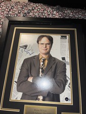 rainn wilson signed with authentication  with frame picture