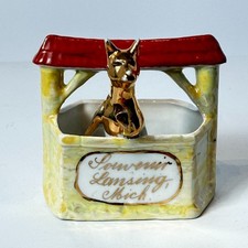 LANSING MI MICHIGAN Souvenir ANTIQUE WELL GOLD CHINA TRINKET picture