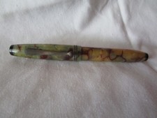 VINTAGE CAVALIER FOUNTAIN PEN 4 1/4