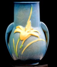 Roseville Art Pottery Zephyr Lily Bermuda Blue 6 1/4