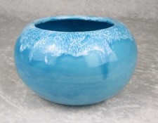 Towel Ceramics Pottery Drip Glaze Planter Model D-100 Sky Blue White California picture