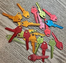 1 NOS Y152 COLE NATIONAL uncut Key Blank Chrysler Locksmith ,Key Stock picture
