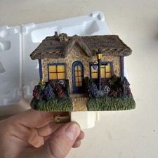 Thomas Kinkade Painter Of Light Candlelight Cottage Sculpted Night Light picture