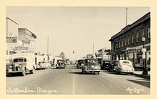 Sutherlin, Oregon RPPC Main Street, Business Section c1940s Real Photo Postcard picture