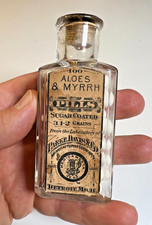 Antique Parke Davis & Co Apothecary Bottle Detroit Michigan w/ Original Labels picture
