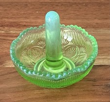 Mosser Glass USA Ring Holder - GREEN OPAL - Great gift for Mom, Sister, Aunt picture