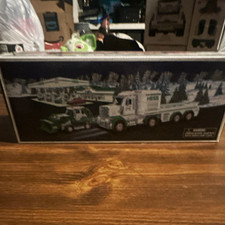 Hess 2013 Toy Truck & Tractor Gas & Oil Green/White Original picture