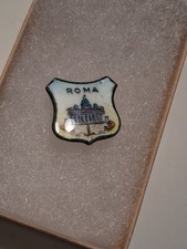 VINTAGE ROMA SOUVENIR LAPEL PIN picture