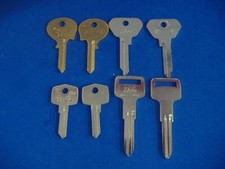 LOT OF EIGHT PIECE CLASSIC VOLVO KEY BLANKS LOCKSMITH VINTAGE AUTO picture