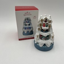 2016 Hallmark Keepsake Ornament Winter Wonderland Magic Light Sound Motion picture