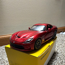 CLEAN G LGB 1:24 SCALE RED CHRYSLER VIPER 2013 DETAILED MAISTO DIECAST MODEL CAR picture