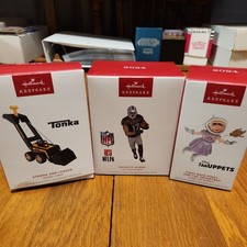 Hallmark keepsake ornaments Lot (3) picture
