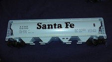 ho freight car santa fe covered hopper bachmann missing wheelset picture