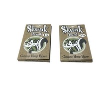 Skunk Brand Genuine 1 1/2 Lot of 2 Packs Gummed 33 Per Pack Made In Spain NEW picture