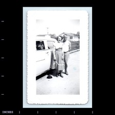 Old Vintage Photo MAN WOMAN COUPLE BY CLASSIC CAR picture