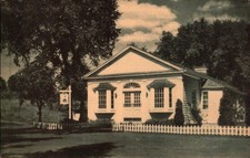 Vintage Postcard  Phoenix Tavern (The Grill) The Manlius School Manlius NY  1952 picture