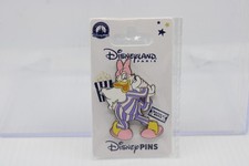 B1 Disney DLP Pin Disneyland Paris Pajama Party Daisy Duck picture