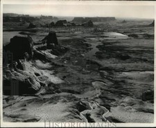 1968 Press Photo Arizona, aerial view of Gunsight butte on Lake Powell. picture