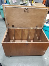 Lane Company Inc Altavista, cedar chest / Seat picture