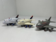 Lot of 3 Vintage Daron Toytech Pullback Airplane Toys Delta American Light Sound picture