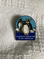 Audubon Aquarium Of The Americas Penguin Slider Hat Bag Lapel Collectible Pin picture