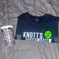 Knott's Scary Farm 2026 Employee Exclusive T-Shirt (2XL) & Cup Set picture