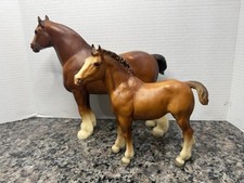 Breyer #8384 Clydesdale Mare and Clydesdale Foal Gift Set - Unboxed, no blankets picture
