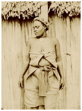 Madagascar, Farafangana, Antaosivo woman, 1898. vintage print, citrus print picture