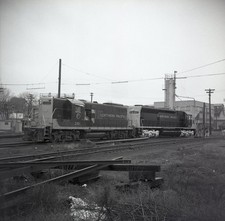 GC ORIG 2x2 B/W NEGATIVE: NP NORTHERN PACIFIC GP9 #361+SD45 #3607 picture