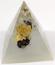 Resin Pyramid with dried flowers Paperweight Great Colors Decorative picture
