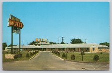 Vintage Del-Val Motel Bristol PA Photochrome Postcard 40 Rooms Free TV picture