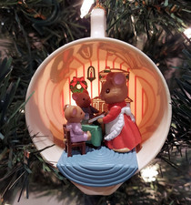 VTG 1980s AVON Merry Mice Treat Measuring Cup Diorama Light-Up Ornament with BOX picture
