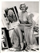 LDE7 Original Photo LEGGY ACTRESS MARILYN MAXWELL & HER MEMORABILIA COLLECTION picture