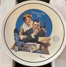 Norman Rockwell MOTHERS DAY Plate 1992 W/CERTIFICATE OF AUTHENTICITY DOCUMENTS picture