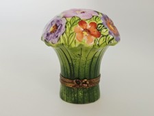 Limoges France La Gloriette Hand Painted Bouquet of Flowers Trinket Box 2 1/2