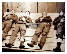 DALTON GANG WILD WEST OUTLAWS KANSAS SHOOTOUT LAST PHOTO DEAD 8X10 PHOTO picture