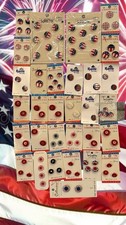 LOT of  BI- CENTENNIAL   buttons 1976  on original cards  1/2”-3/4